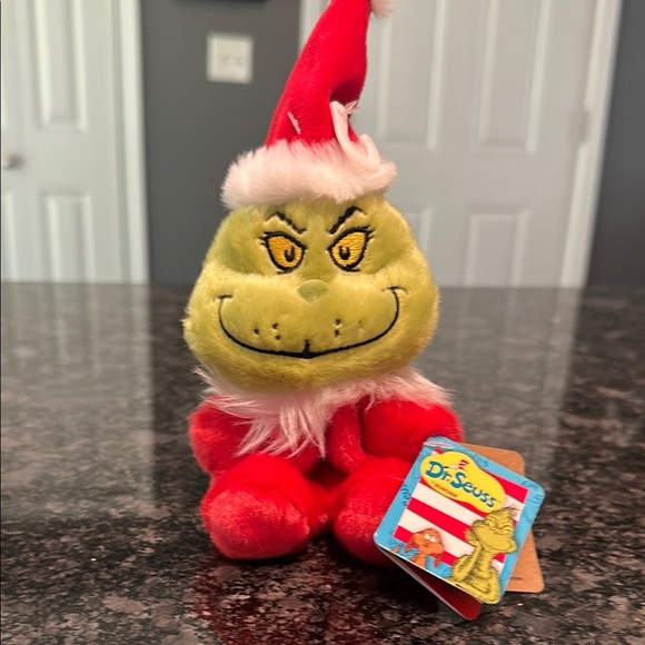 Dr. Seuss Grinch Small Beanie Plush with Red Santa Hat NWT - Picture 12 of 14